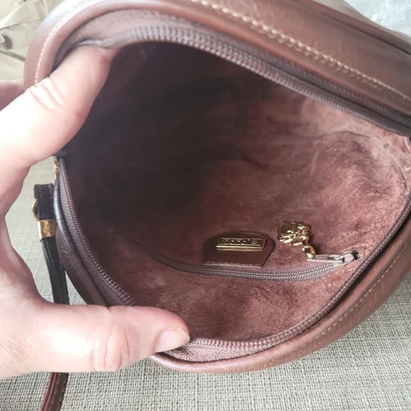 Gucci Round Brown Leather Crossbody Bag - Picture 11 of 16